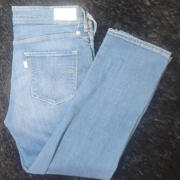 Levis white tag ladies' mid-rise skinny jeans, size 12, 30" waist - Picture 13 of 13